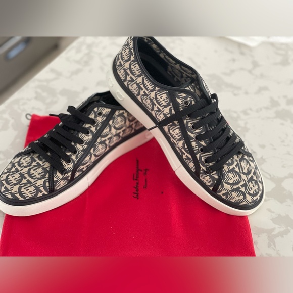 SALVATORE FERRAGAMO# サイズ25.5cm Moccasin with Gancini ornament - Men | Ferragamo